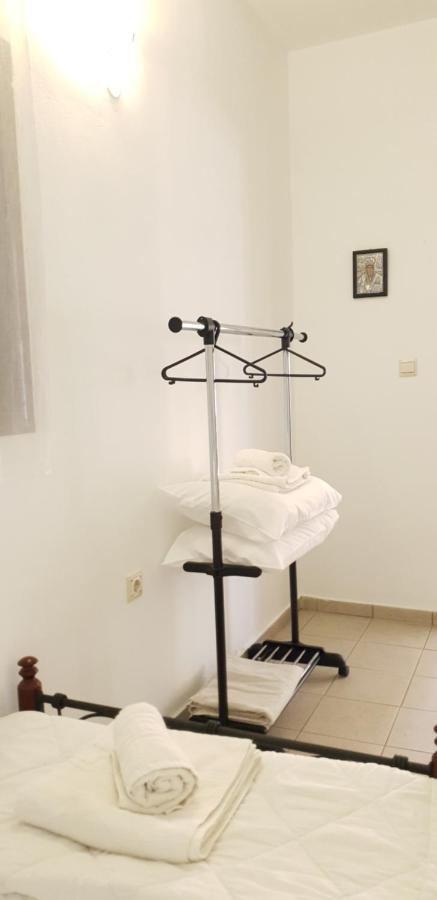 Gompos Apartment - Cozy Apartment Next To The Sea - Amazing Sea View 시미 외부 사진