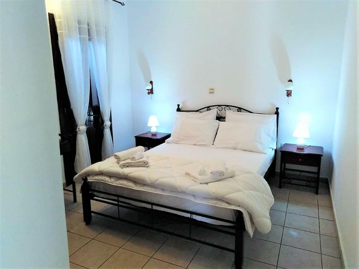 Gompos Apartment - Cozy Apartment Next To The Sea - Amazing Sea View 시미 외부 사진